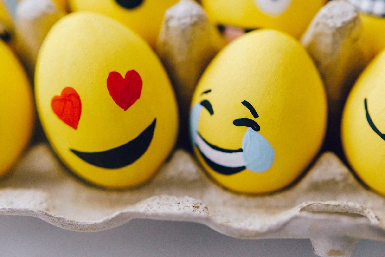 emoji eggs